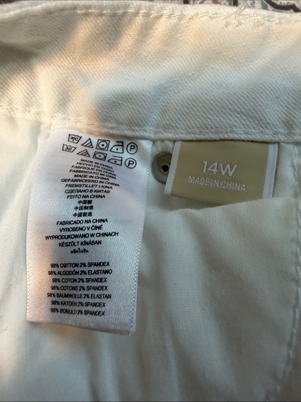 MICHAEL KORS White  Women’s Jeans - Classic Straight Fit - Picture 5 of 5